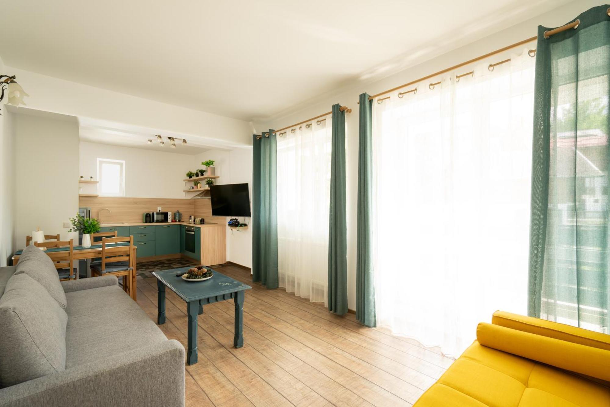 Dinvis Apartments Пояна-Брашов Экстерьер фото